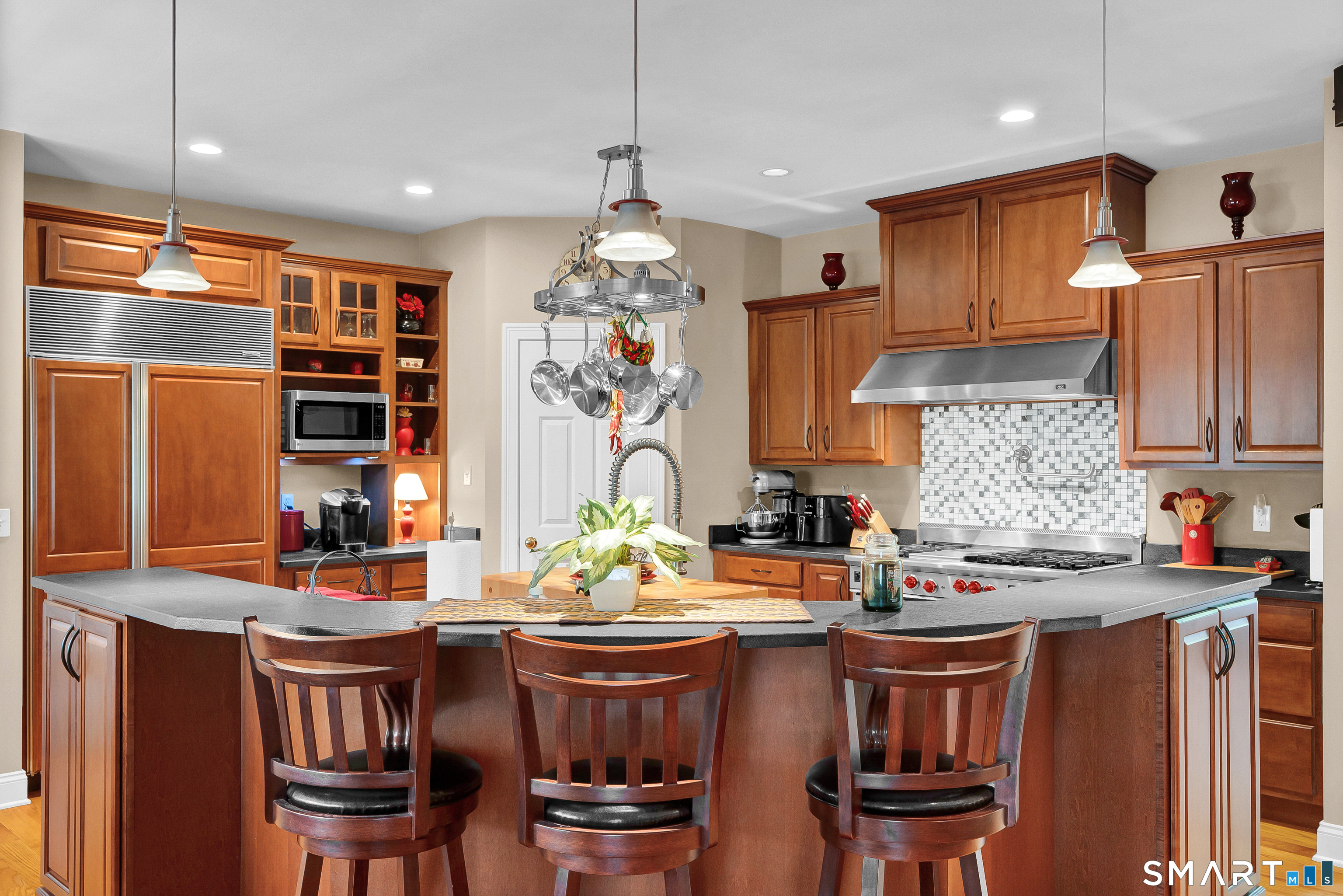 4 Bishop Road Oxford, CT 06478 - Photo 22 of 40