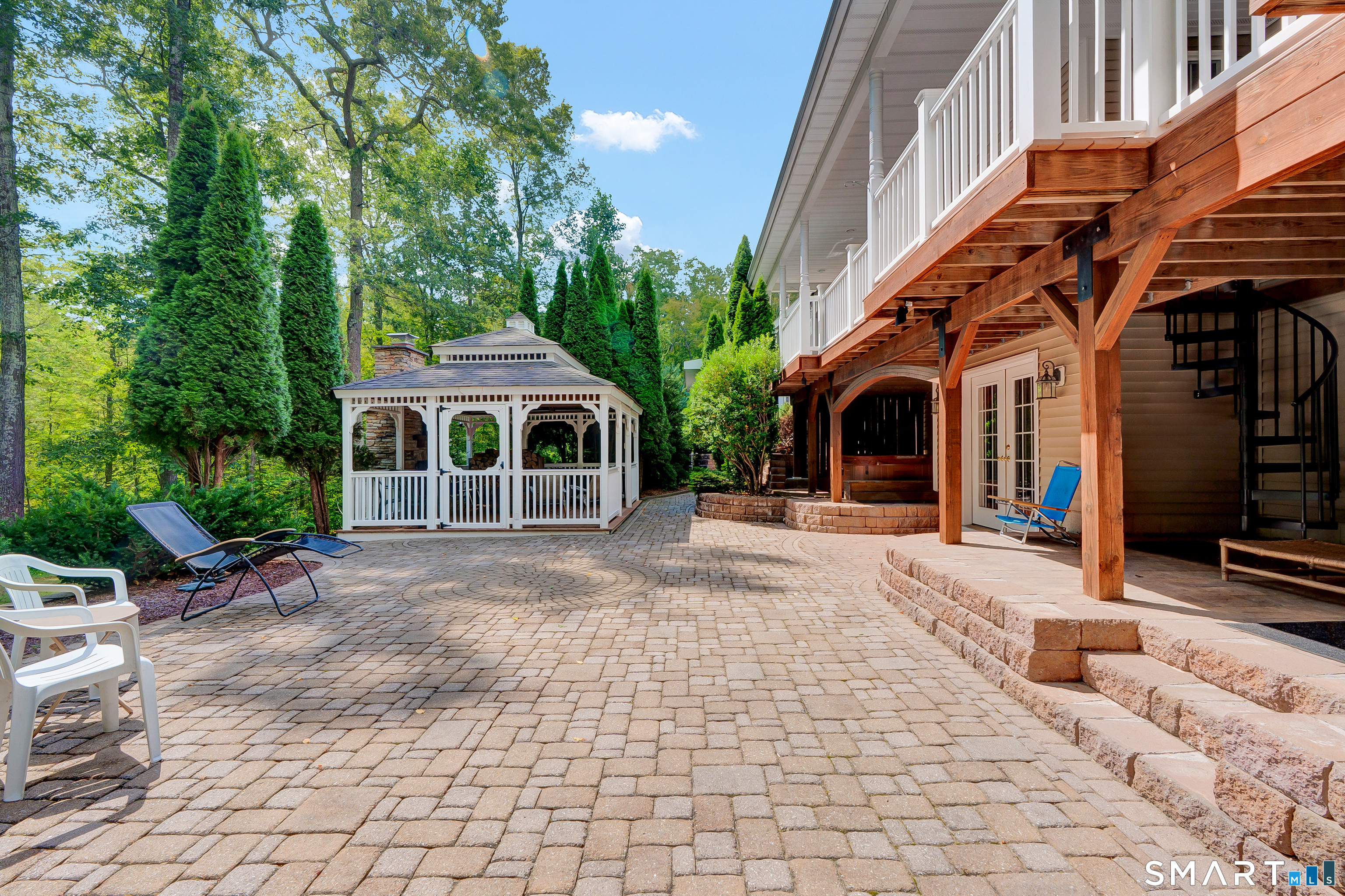 4 Bishop Road Oxford, CT 06478 - Photo 35 of 40