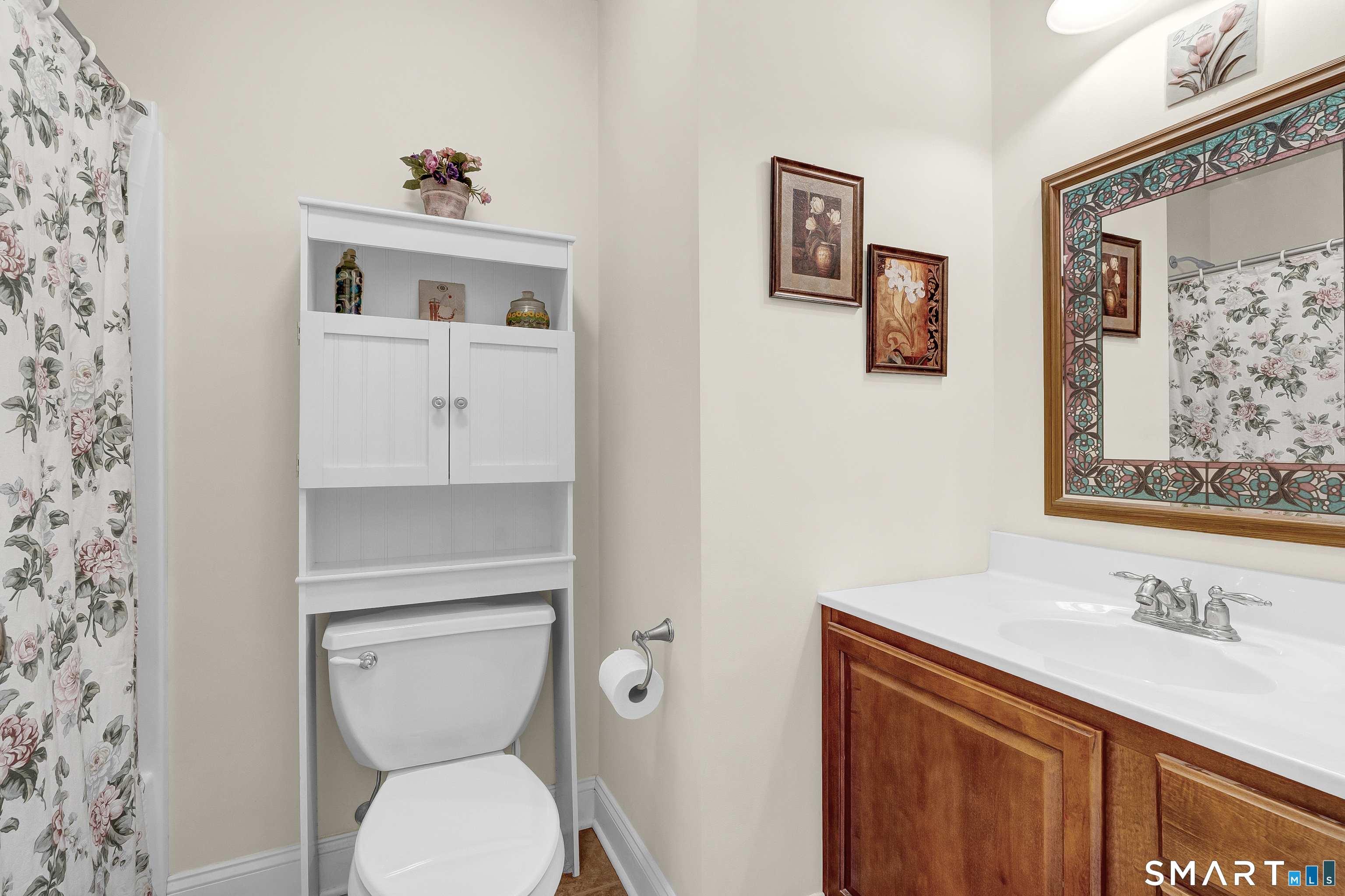 4 Bishop Road Oxford, CT 06478 - Photo 8 of 40