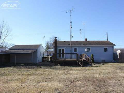 5286 Lennon Road Swartz Creek, MI 48473 - Photo 16 of 22 20435722-15.JPG