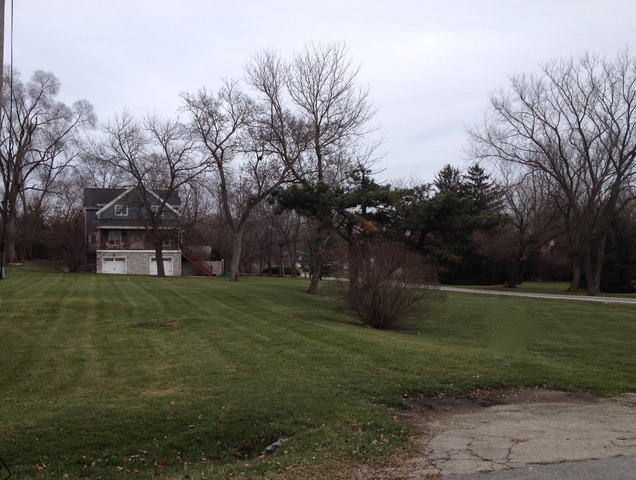 5613 Lenox Road Lisle, IL 60532 - Photo 2 of 5