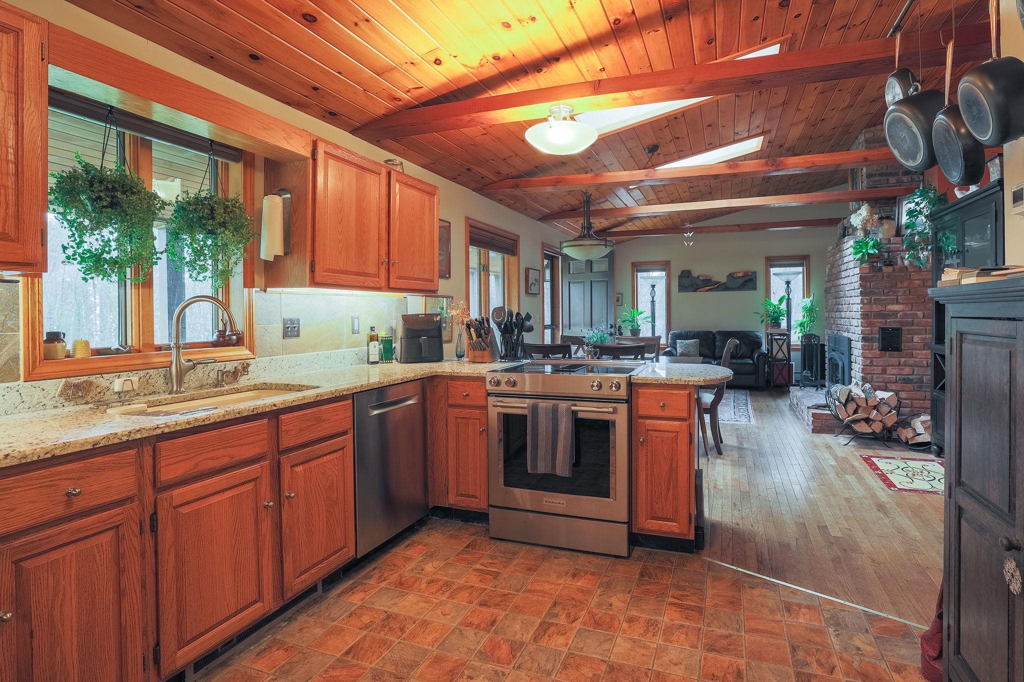 195 Morrill Road Canterbury, NH 03224 - Photo 3 of 26