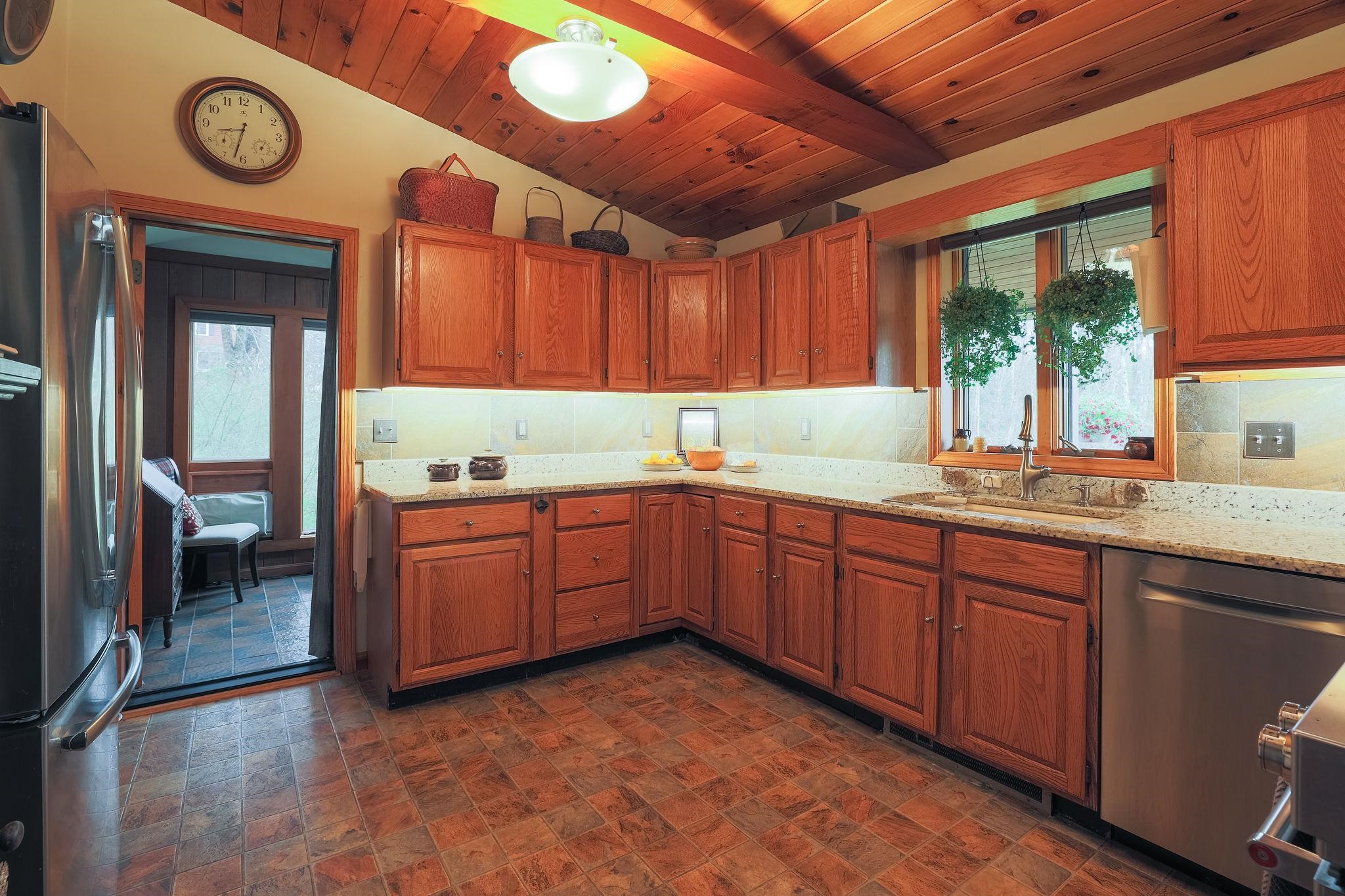 195 Morrill Road Canterbury, NH 03224 - Photo 4 of 26