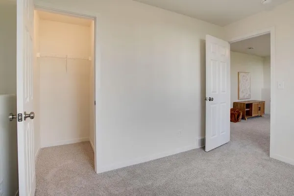 $362,045 | 6860 32nd Street South, Fargo, ND 58104