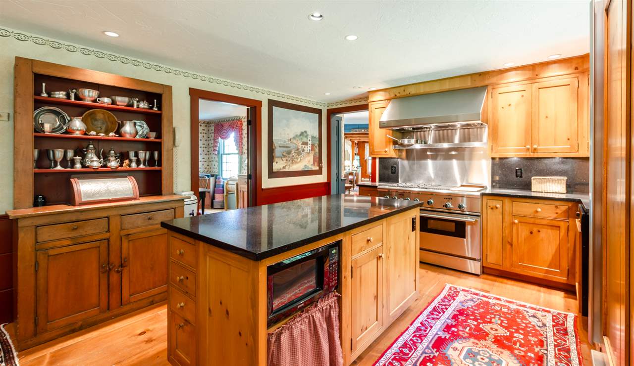 161 North Pepperell Road Hollis, NH 03049 - Photo 5 of 35 Gallery Image 5