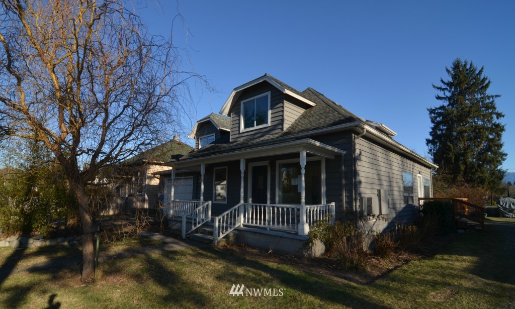 404 3rd Street Sultan, WA 98294 - Photo 2 of 19 Gallery Image 2