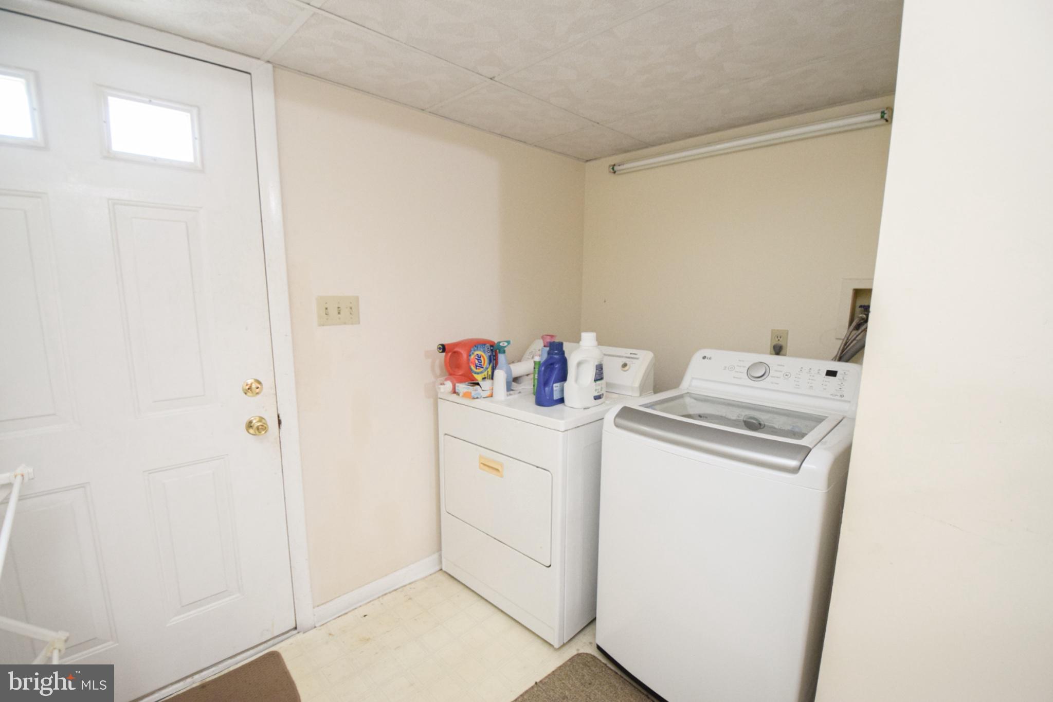 16 West Ring Factory Road Bel Air, MD 21014 - Photo 23 of 41 Laundry/Mud Room