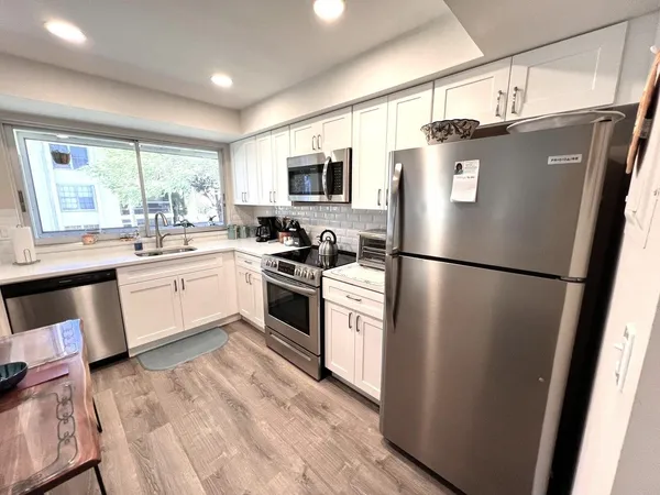 $224,900 | 5580 Tamberlane Circle, Unit 235, Palm Beach Gardens, FL 33418