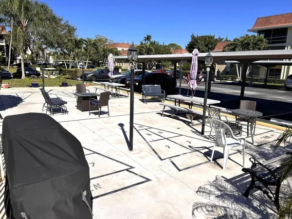 $224,900 | 5580 Tamberlane Circle, Unit 235, Palm Beach Gardens, FL 33418