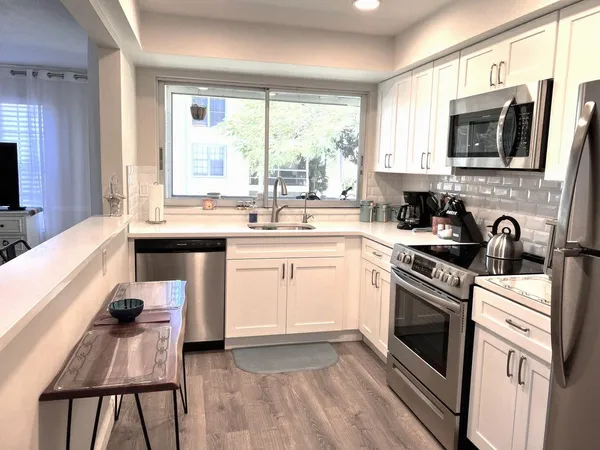 $224,900 | 5580 Tamberlane Circle, Unit 235, Palm Beach Gardens, FL 33418