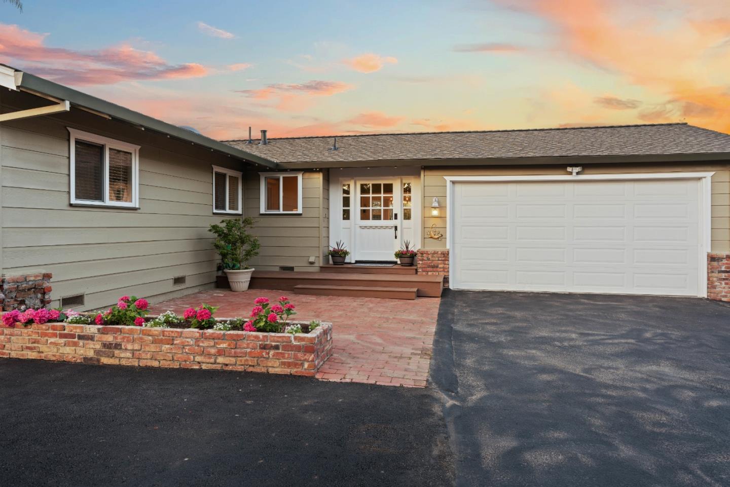 2732 Estates Drive Aptos, CA 95003 - Photo 54 of 63 a front view of house with yard