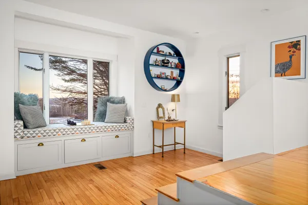 $850,000 | 26 Old Searsport Avenue, Belfast, ME 04915