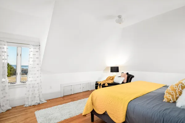 $950,000 | 26 Old Searsport Avenue, Belfast, ME 04915