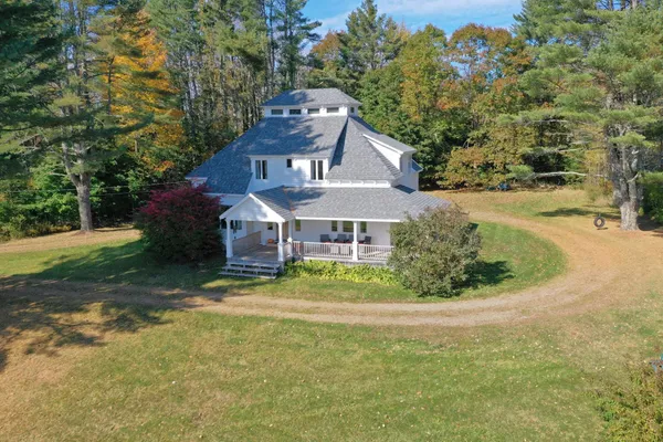 $850,000 | 26 Old Searsport Avenue, Belfast, ME 04915