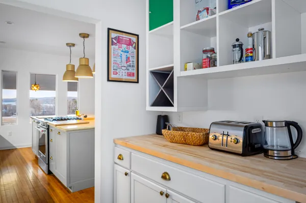 $850,000 | 26 Old Searsport Avenue, Belfast, ME 04915