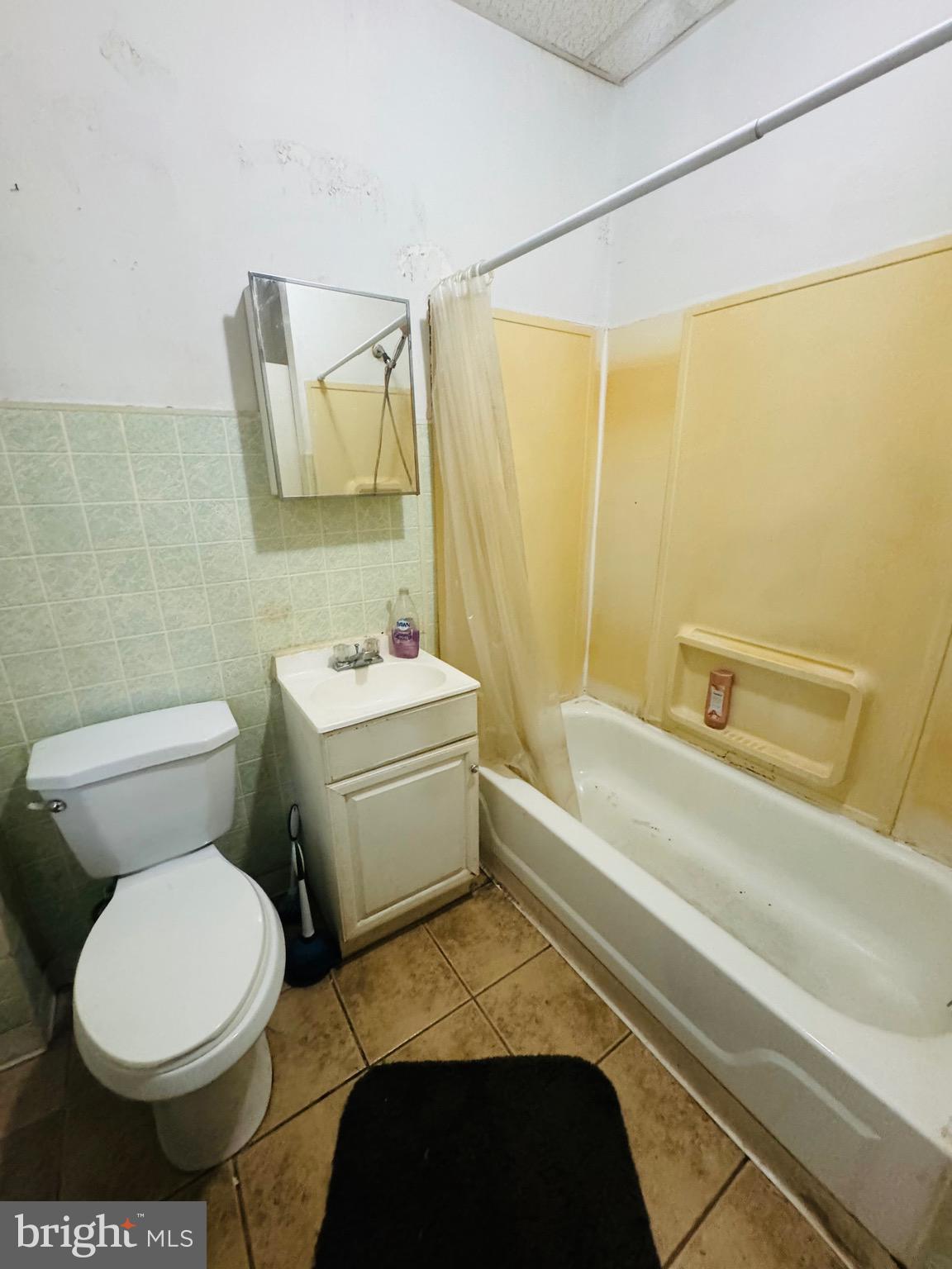 4126 Decatur Street Philadelphia, PA 19136 - Photo 8 of 30 Gallery Image 8