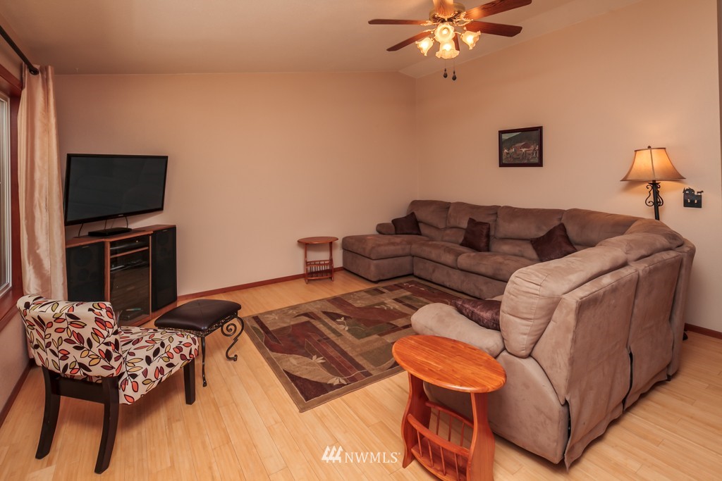 3050 Eberly Road Bellingham, WA 98226 - Photo 4 of 25