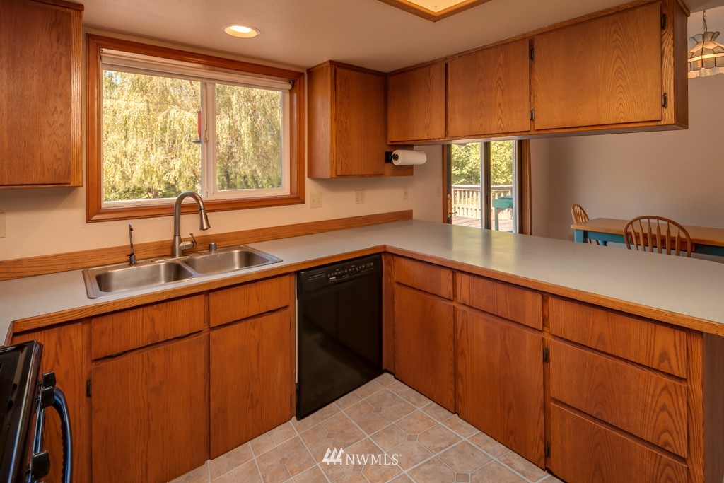 3050 Eberly Road Bellingham, WA 98226 - Photo 10 of 25