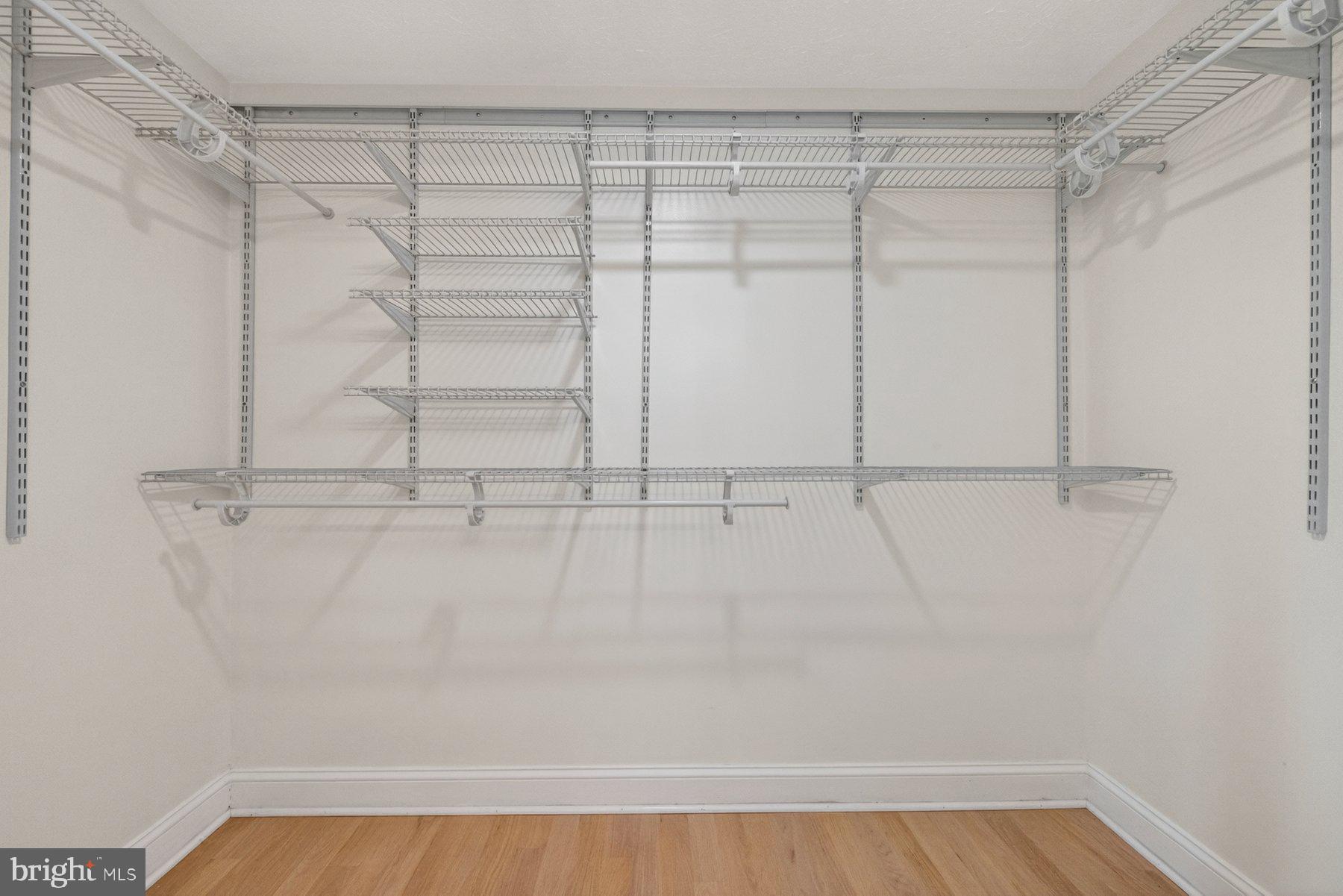 7518 Candytuft Court Springfield, VA 22153 - Photo 20 of 47 a view of a room