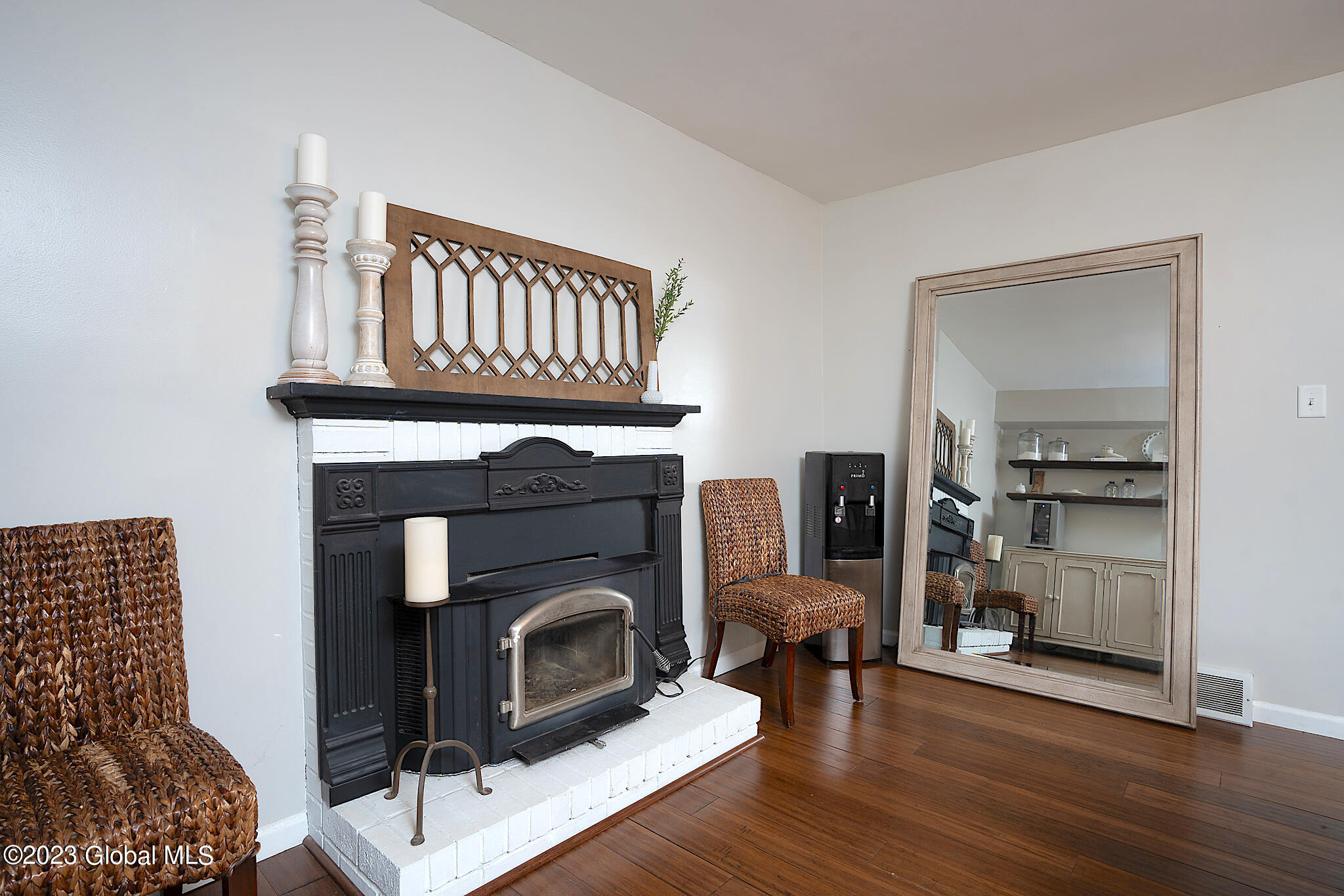 26 Chrisken Drive Bethlehem, NY 12077 - Photo 4 of 50 033-26-Chrisken-Dr