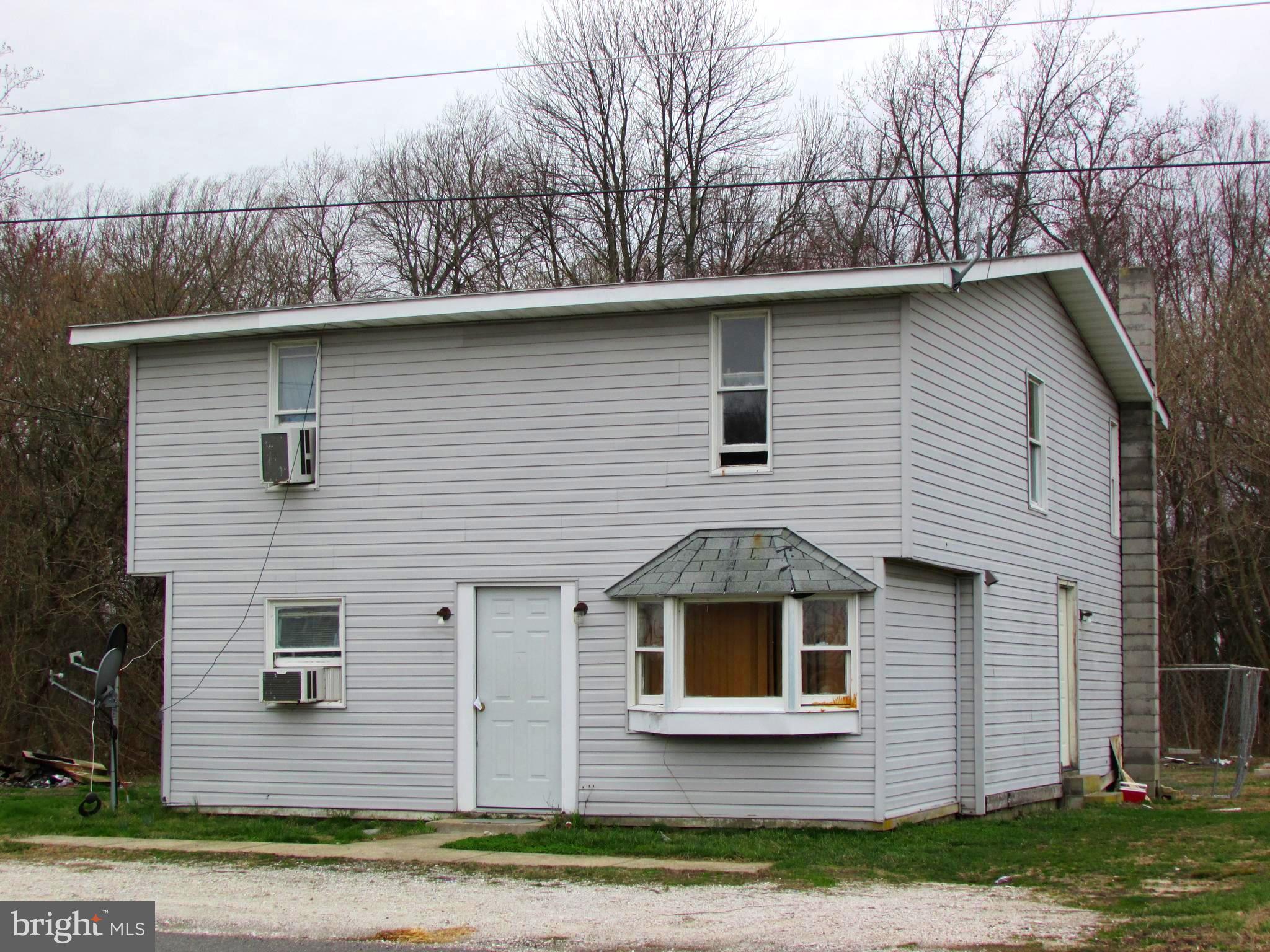 13050 Oakland Road Ridgely, MD 21660 - Photo 1 of 13 Large Home on 3/4 Acre-Outside of Town Limits!