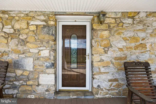 $389,000 | 4071 Kabletown Road, Charles Town, WV 25414