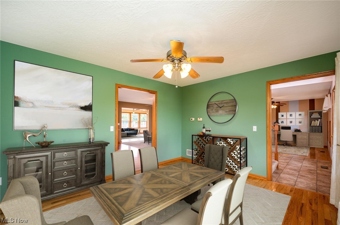 2449 Hartville Road Mogadore, OH 44260 - Photo 21 of 35 Dinning Room virtually staged