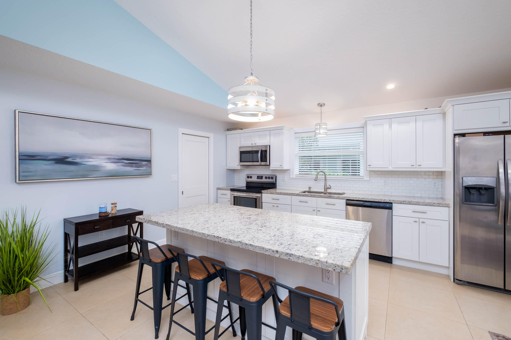 453 Lime Drive Key Largo, FL 33037 - Photo 5 of 28 kitchen