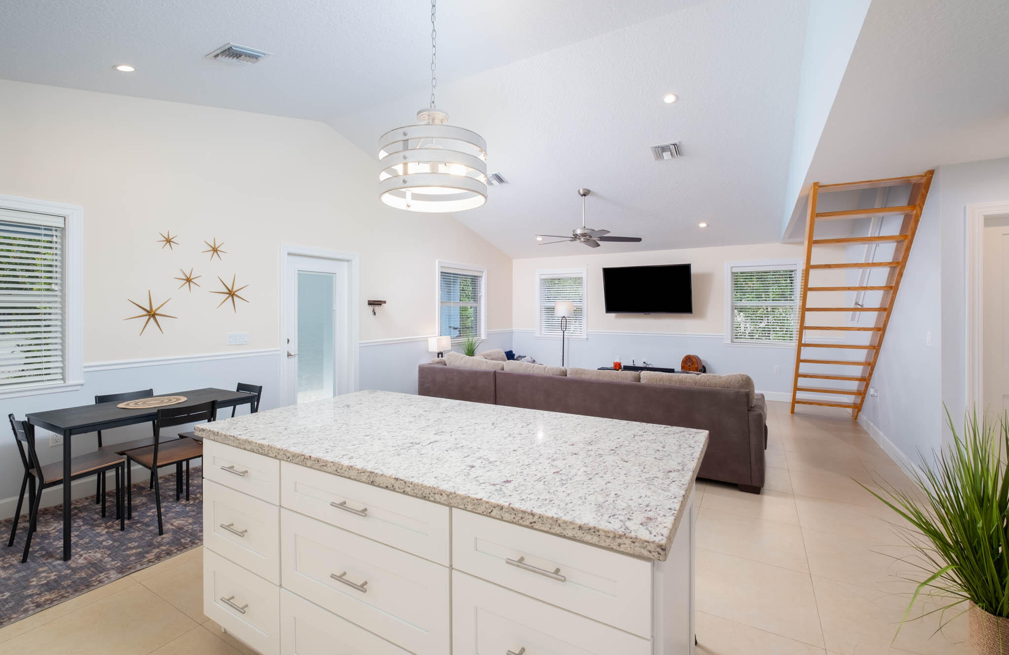 453 Lime Drive Key Largo, FL 33037 - Photo 7 of 28 open living space