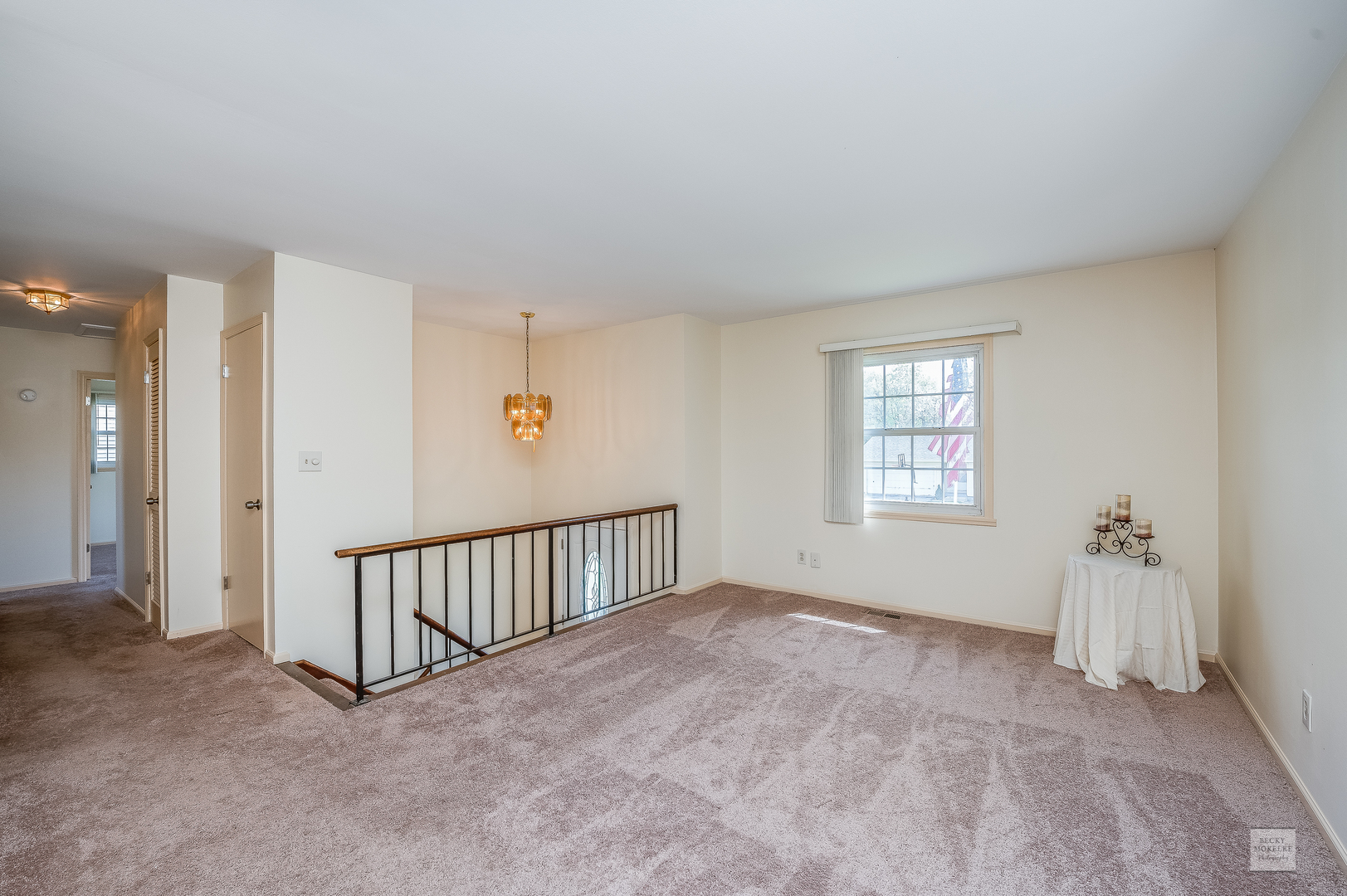 1860 Nottingham Drive Aurora, IL 60505 - Photo 2 of 22 an empty room with windows