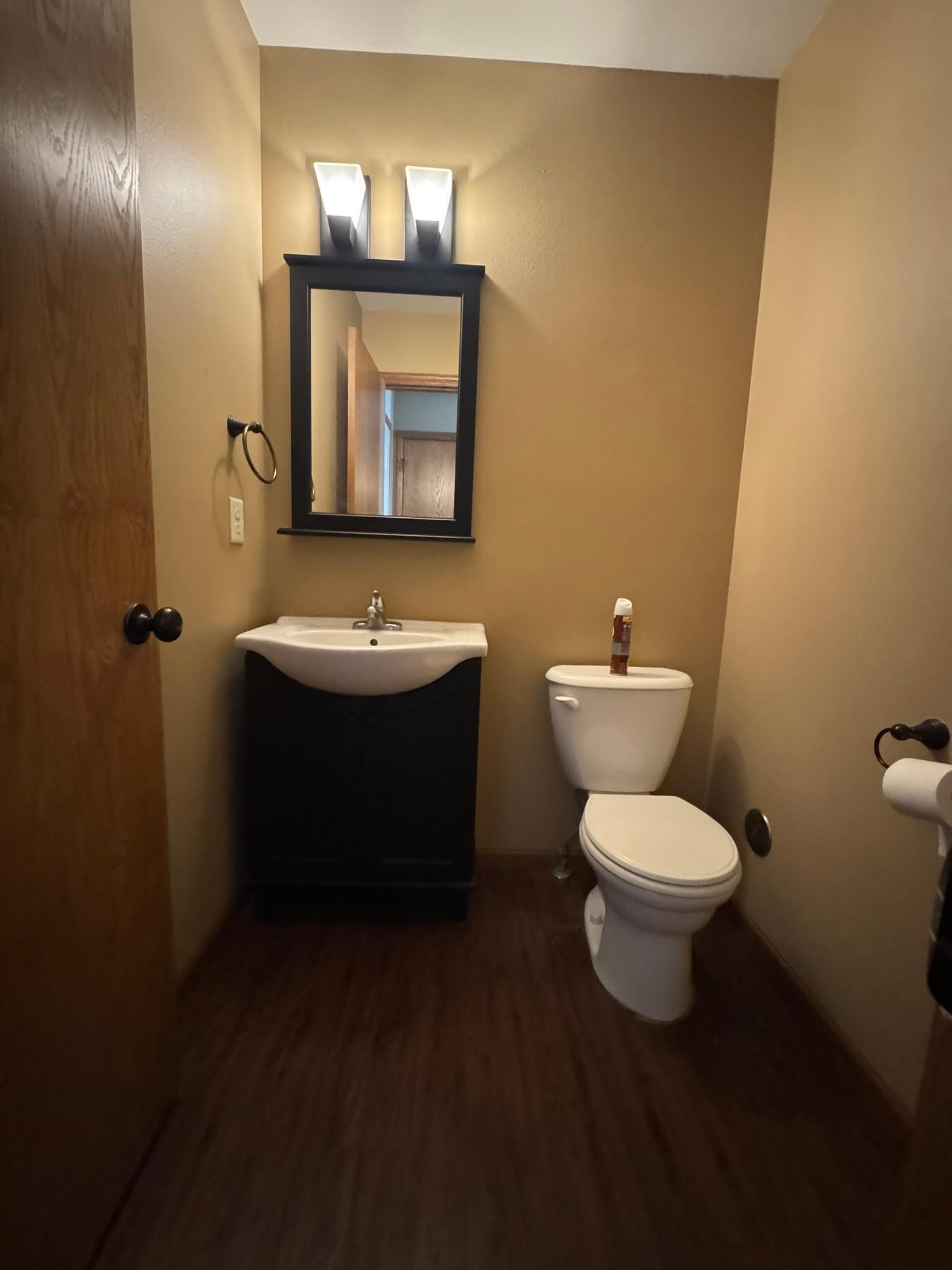 109 Oriole Path Mankato, MN 56001 - Photo 4 of 12