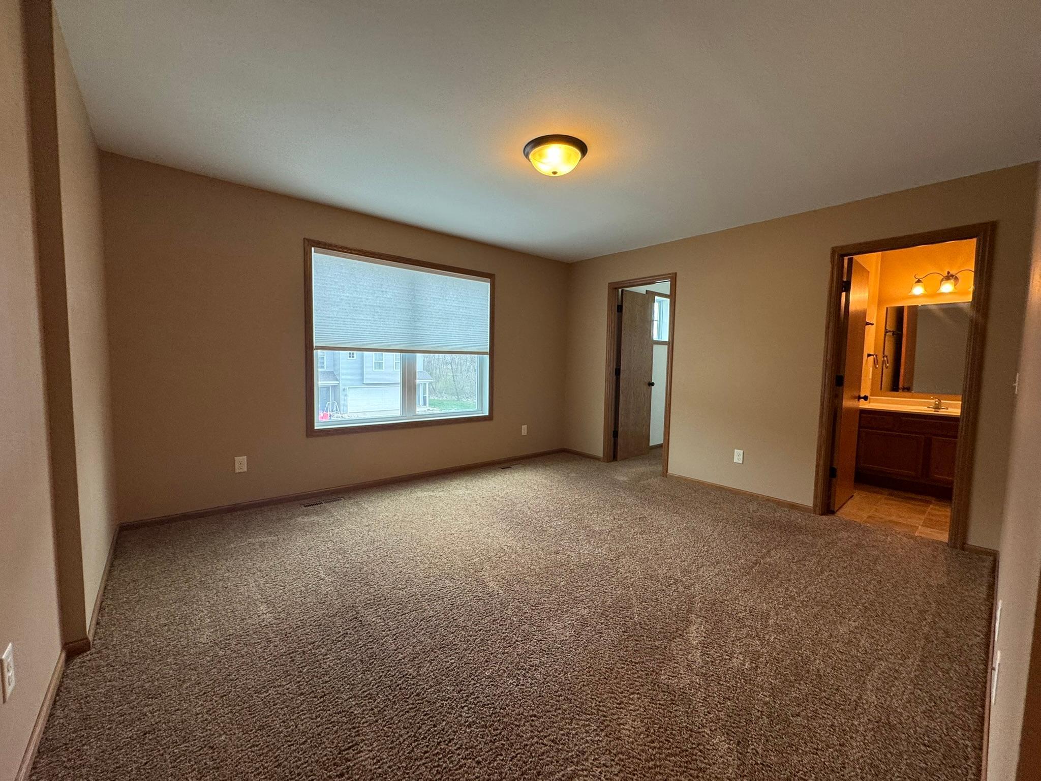 109 Oriole Path Mankato, MN 56001 - Photo 7 of 12