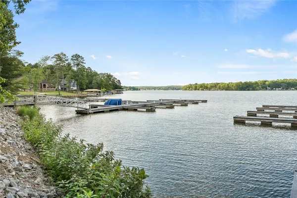 $129,000 | 103 Free Bridge Court, Hodges, SC 29653