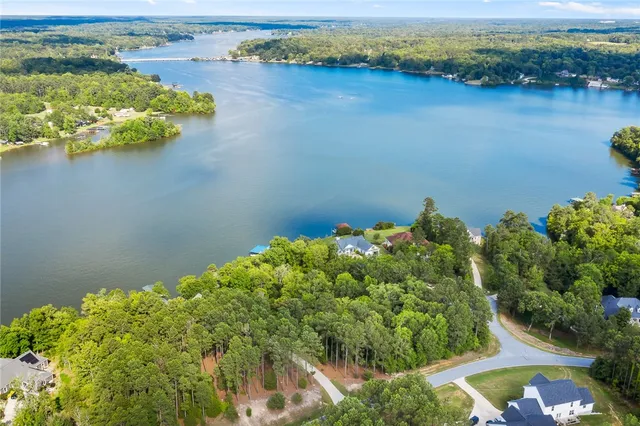 $139,900 | 103 Free Bridge Court, Hodges, SC 29653