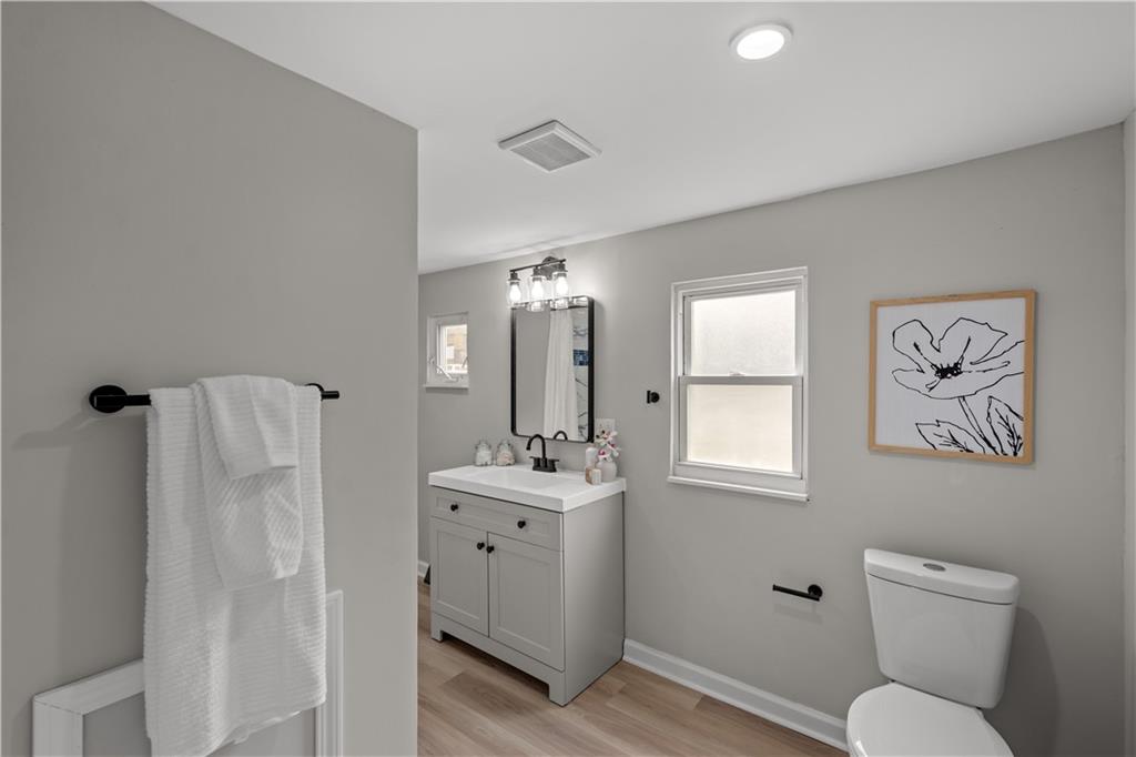 463 Edith Street Pittsburgh, PA 15211 - Photo 18 of 23 Gallery Image 18