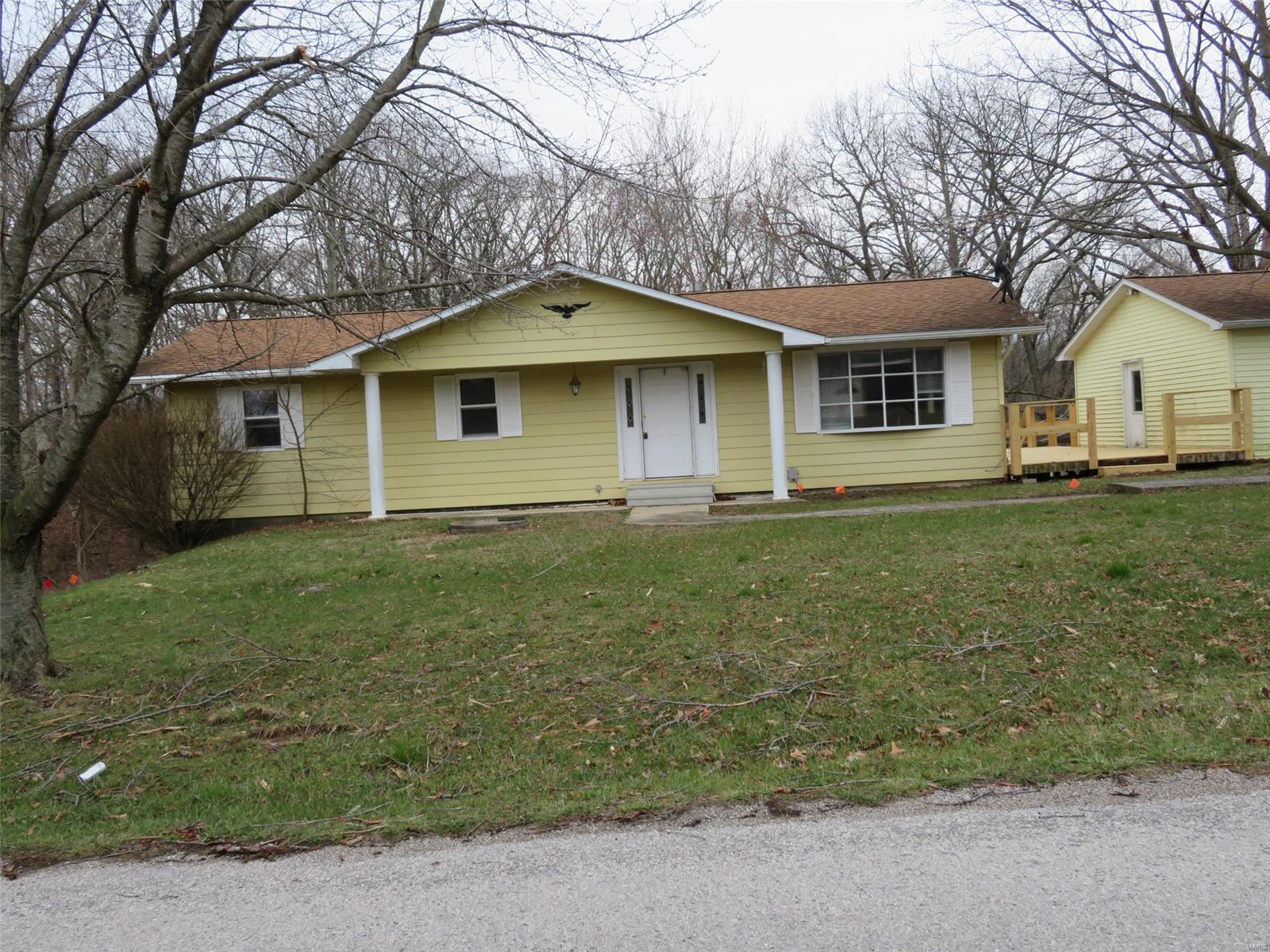 1205 Old Ripley Road Sorento, IL 62086 - Photo 5 of 53