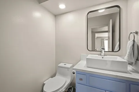 $869,000 | 6613 Poppyview Drive, Oak Park, CA 91377
