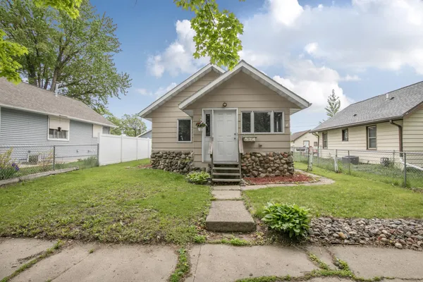 $147,500 | 524 2nd Street Southeast, St. Cloud, MN 56304