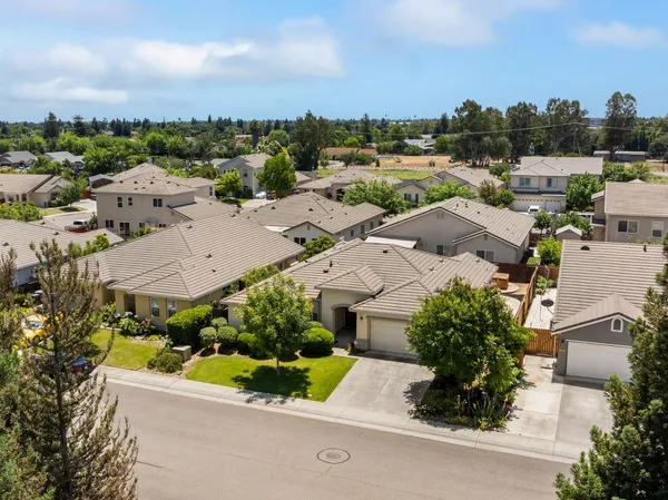 $595,000 | 714 Elk Hills Drive, Galt, CA 95632