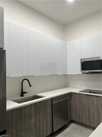 $949,000 | 2594 43rd Avenue Northeast, Naples, FL 34120