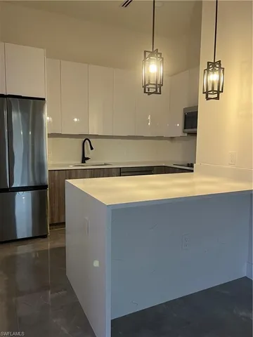 $949,000 | 2594 43rd Avenue Northeast, Naples, FL 34120