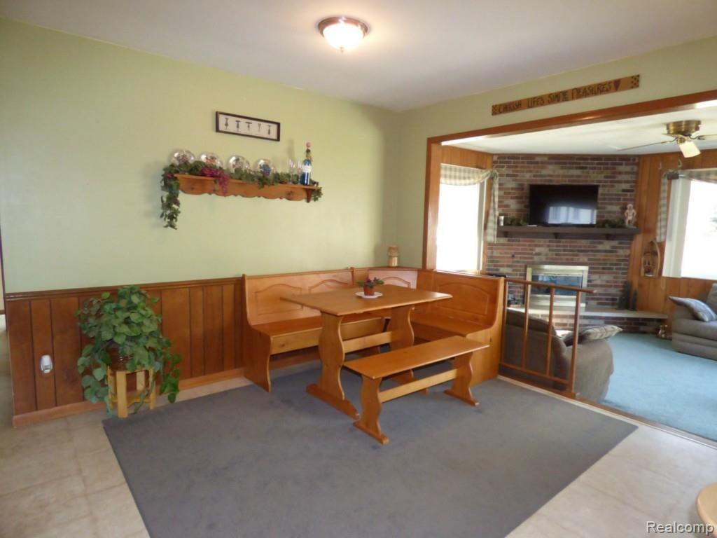 5790 Pinckney Road Howell, MI 48843 - Photo 7 of 29