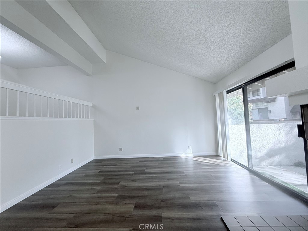 17 Rock Cliff Place Phillips Ranch, CA 91766 - Photo 8 of 38 Living room
