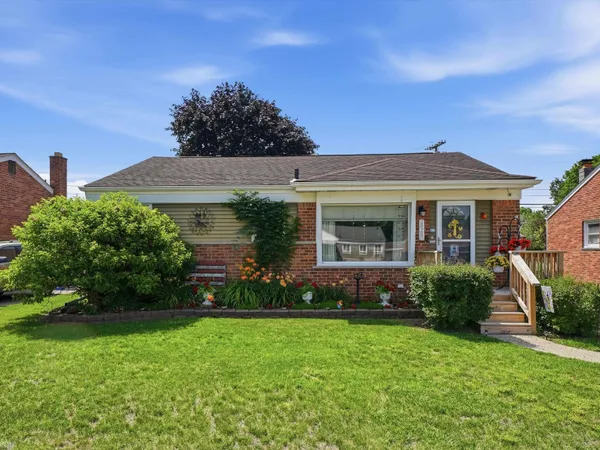 $280,000 | 28280 Edward Avenue, Madison Heights, MI 48071