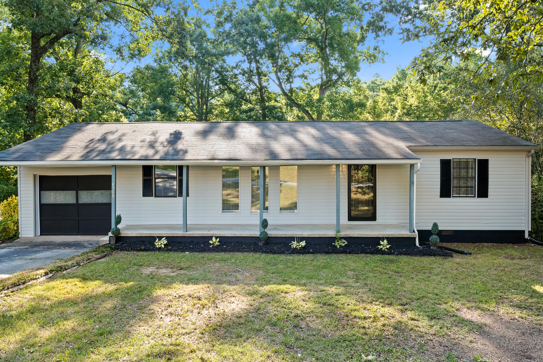 4506 Eldridge Road Hixson, TN 37343 - Photo 1 of 28 Eldridge (20 of 28)