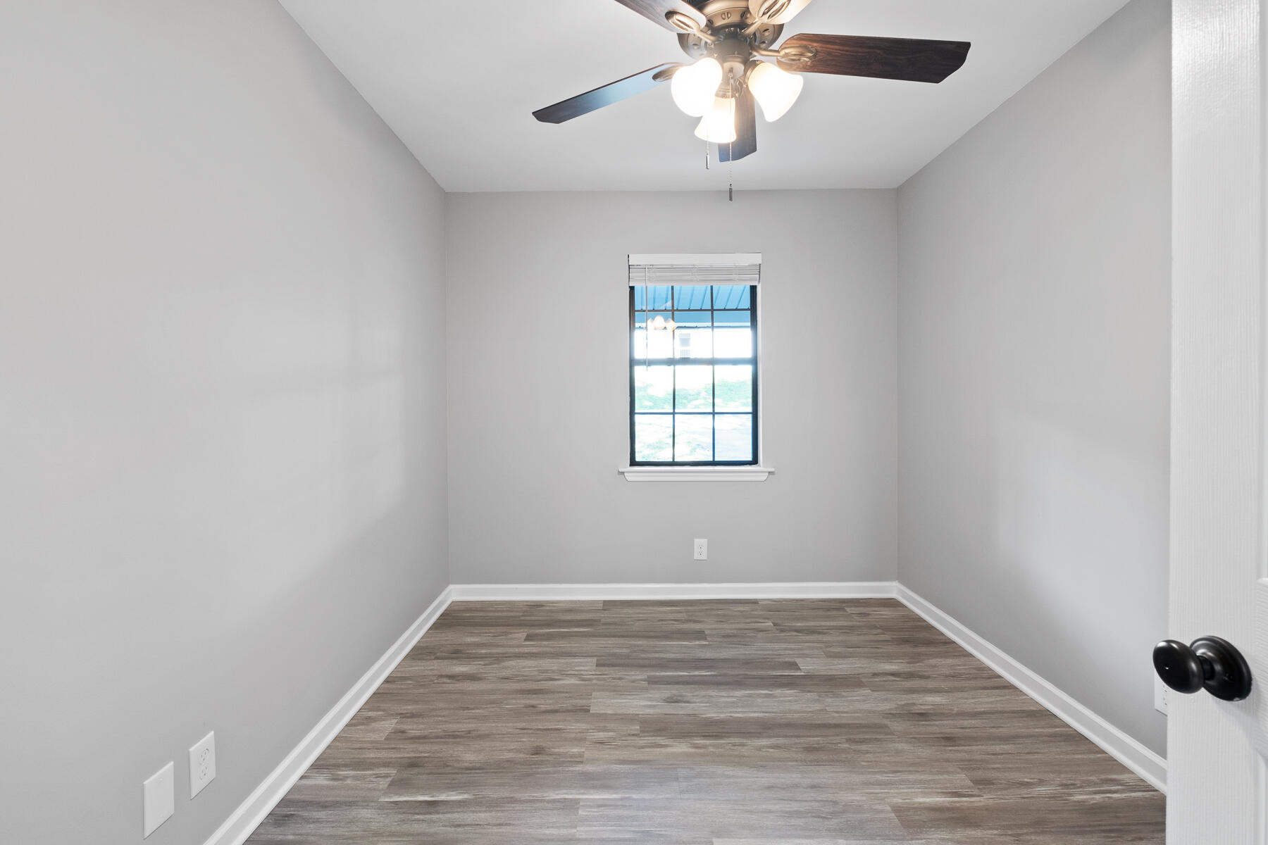 4506 Eldridge Road Hixson, TN 37343 - Photo 14 of 28 Eldridge (8 of 28)