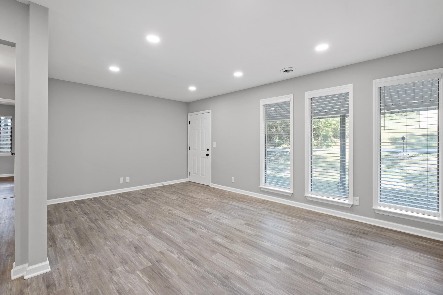 4506 Eldridge Road Hixson, TN 37343 - Photo 8 of 28 Eldridge (3 of 28)