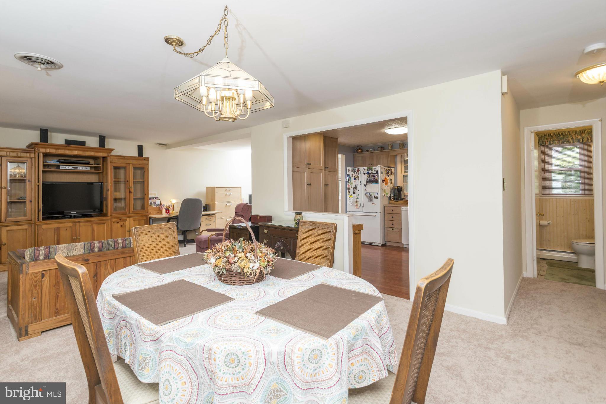 2107 Folkstone Road Lutherville-Timonium, MD 21093 - Photo 9 of 18 Interior (General)