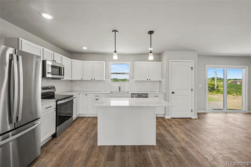 6030 Lahring Road Linden, MI 48451 - Photo 4 of 36