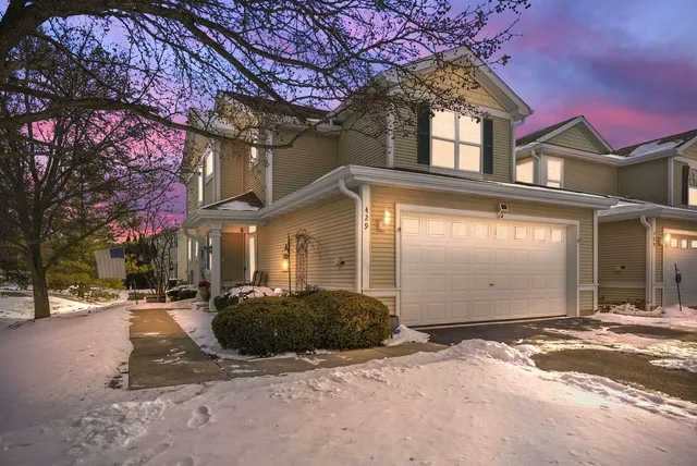 $280,000 | 429 North Carlisle Court, Round Lake, IL 60073